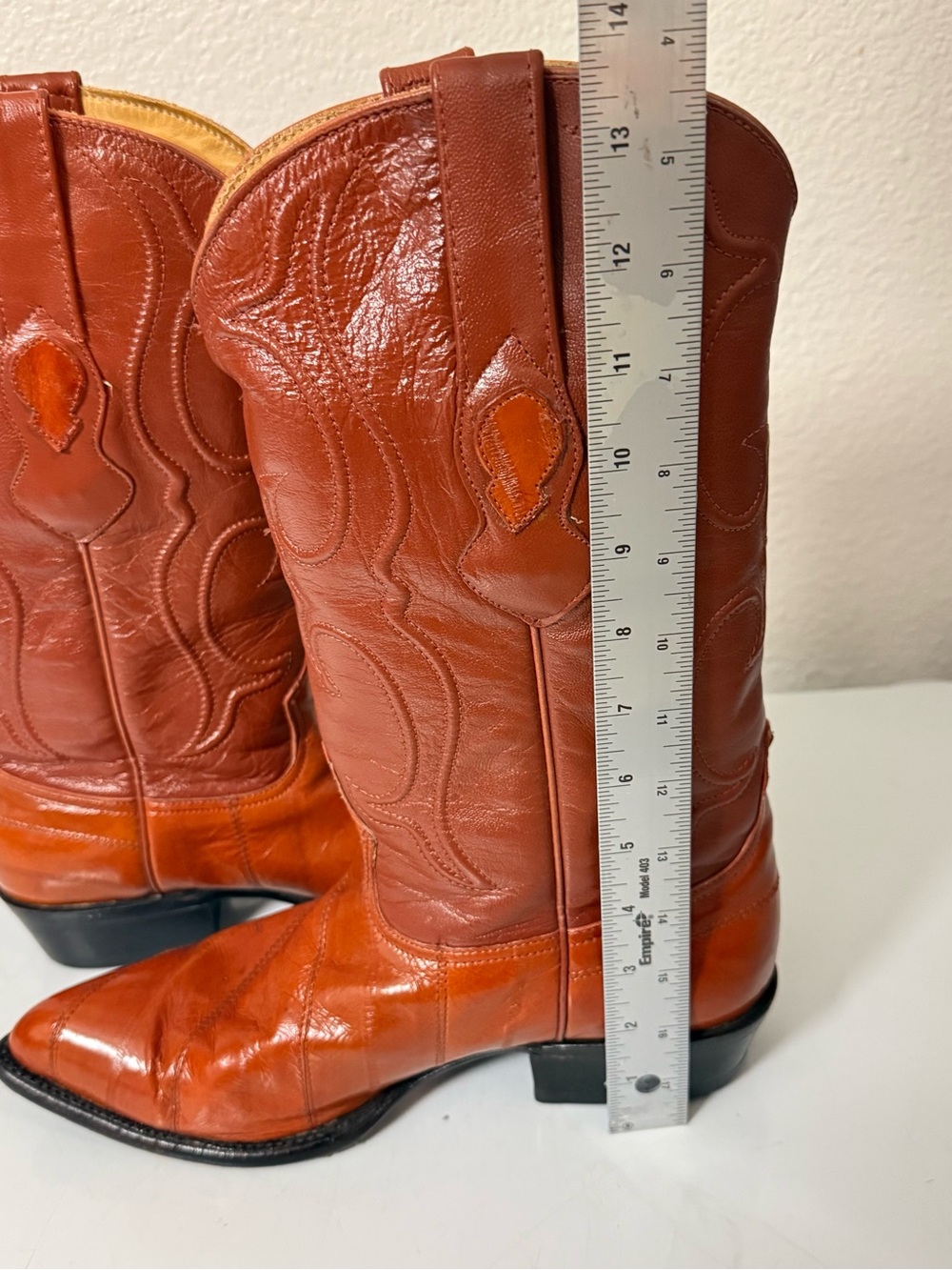 Los Altos Men’s Cognac Genuine Eel Western Cowboy Boots Size 8.5 (EE)